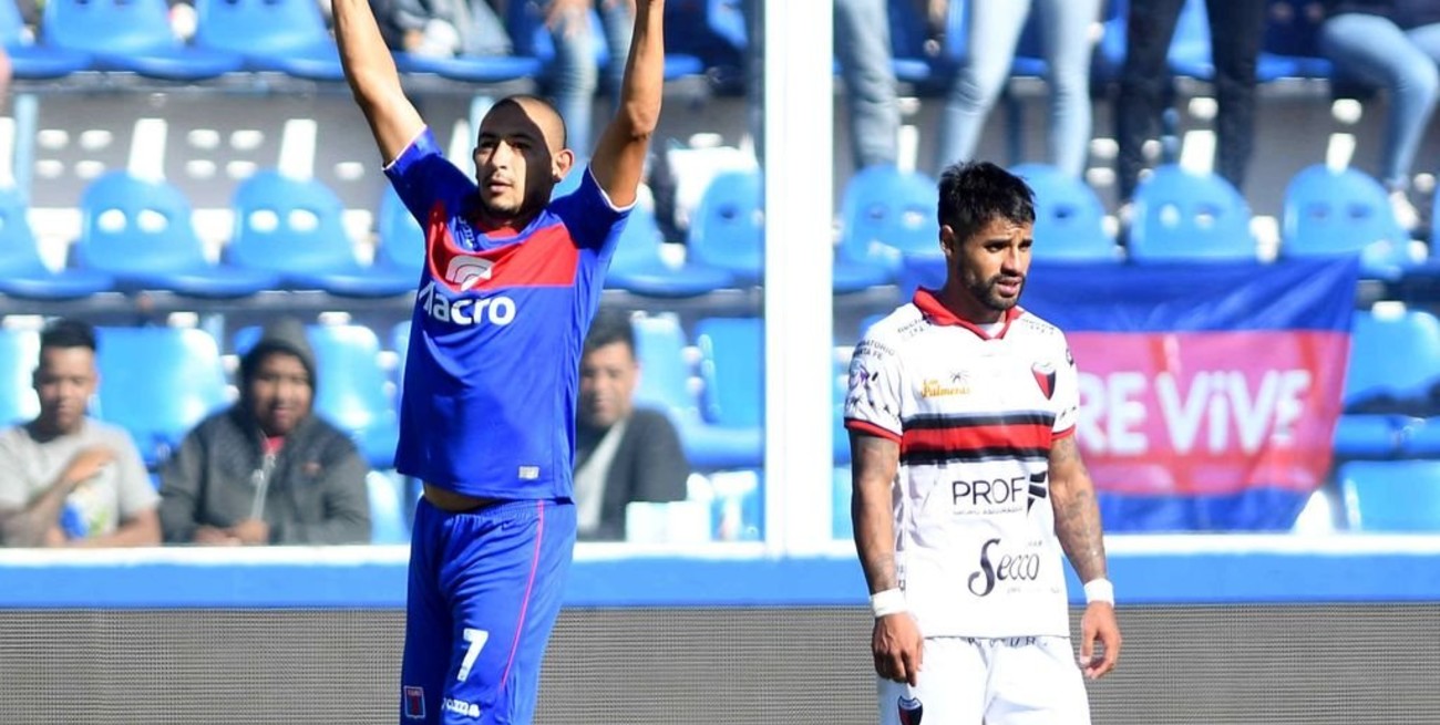 Colón perdió con Tigre y quedó eliminado de la Copa de la Superliga