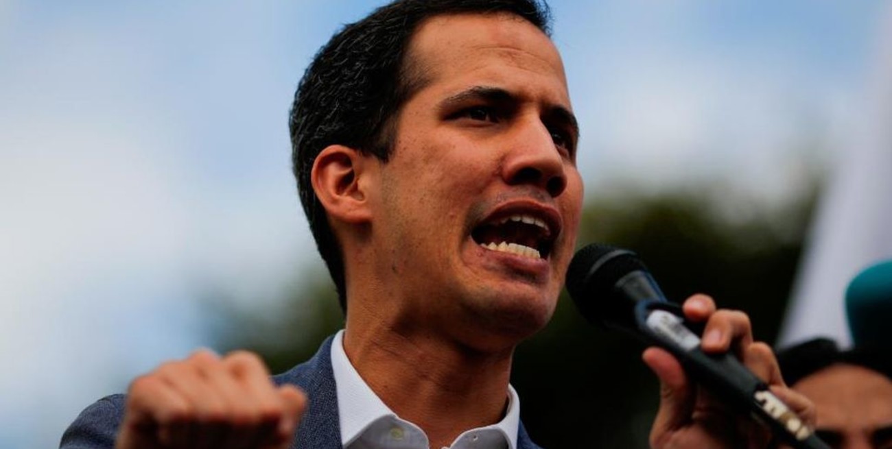 Guaidó pidió a los militares que no sean "genocidas" y dejen entrar la ayuda humanitaria