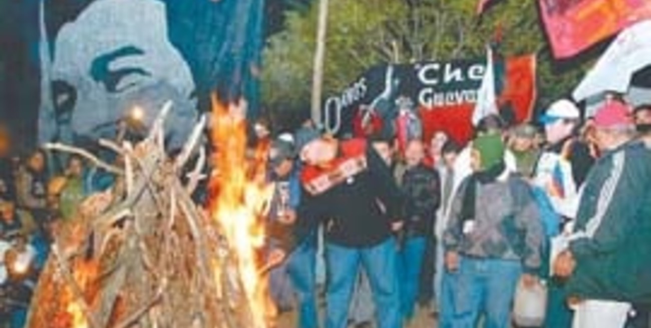 Día de duelo en el lugar donde el Che Guevara fue ejecutado