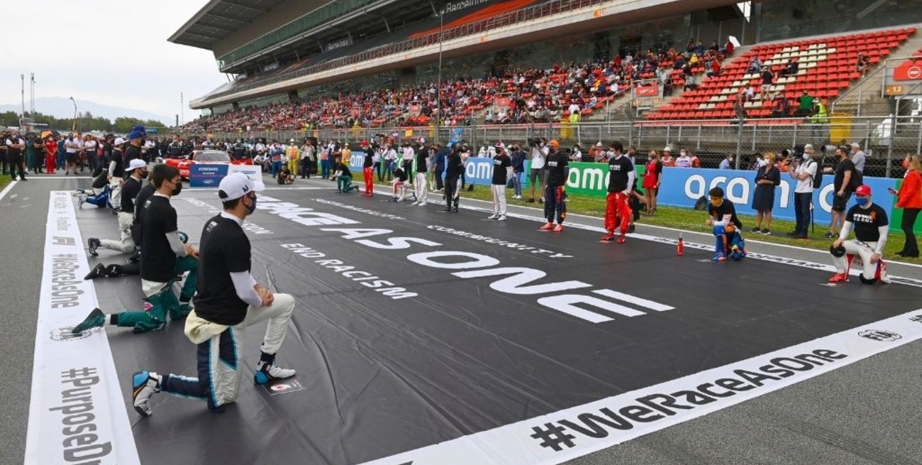 Los pilotos de la Fórmula Uno ya no podrán arrodillarse previo a las carreras