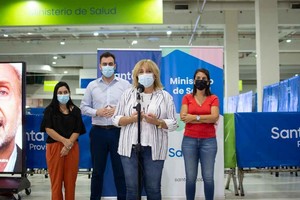 Gentileza Gobierno de Santa Fe La mudanza del mega vacunatorio se realiza ante la necesidad de utilizar la ex Rural para los Juegos Suramericanos de la Juventud Rosario 2022. Fotos: GSF