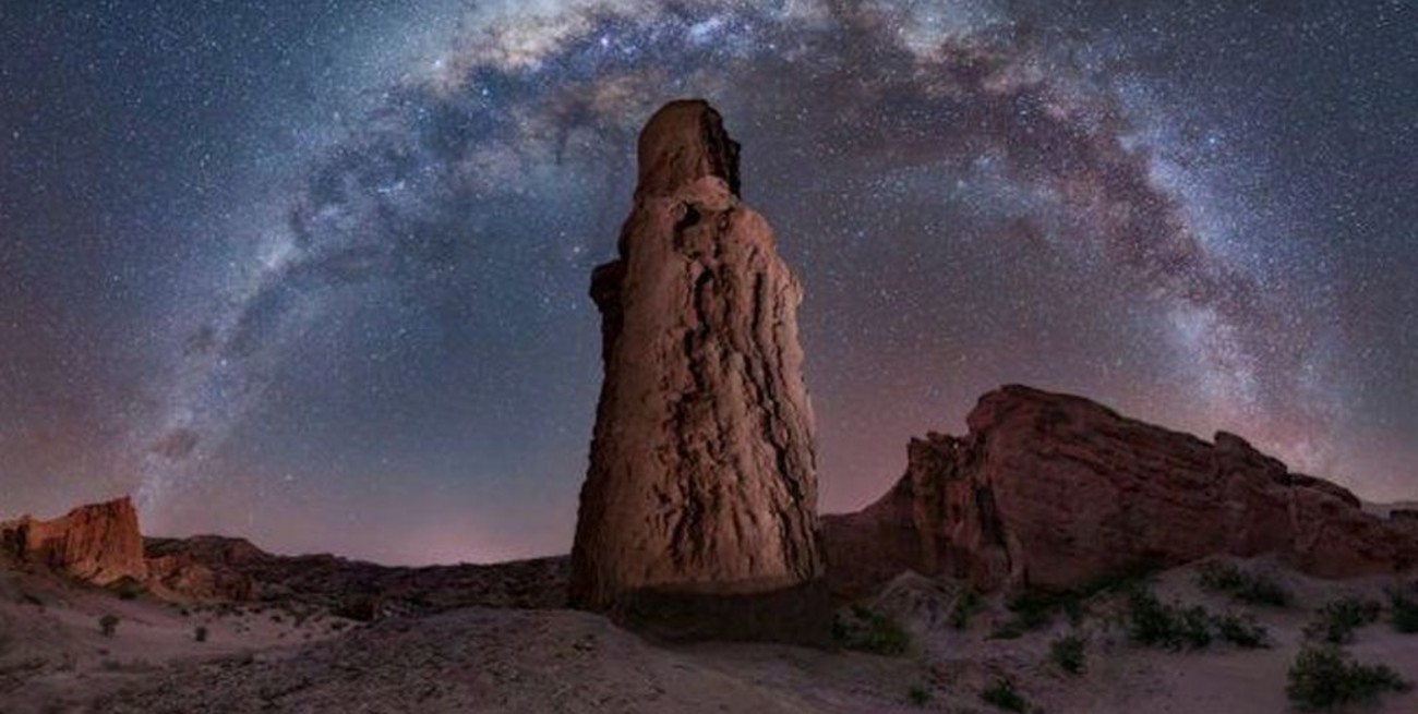 Un argentino quedó segundo en el Mundial de Fotografía con una impactante imagen de la Vía Láctea sobre Cafayate