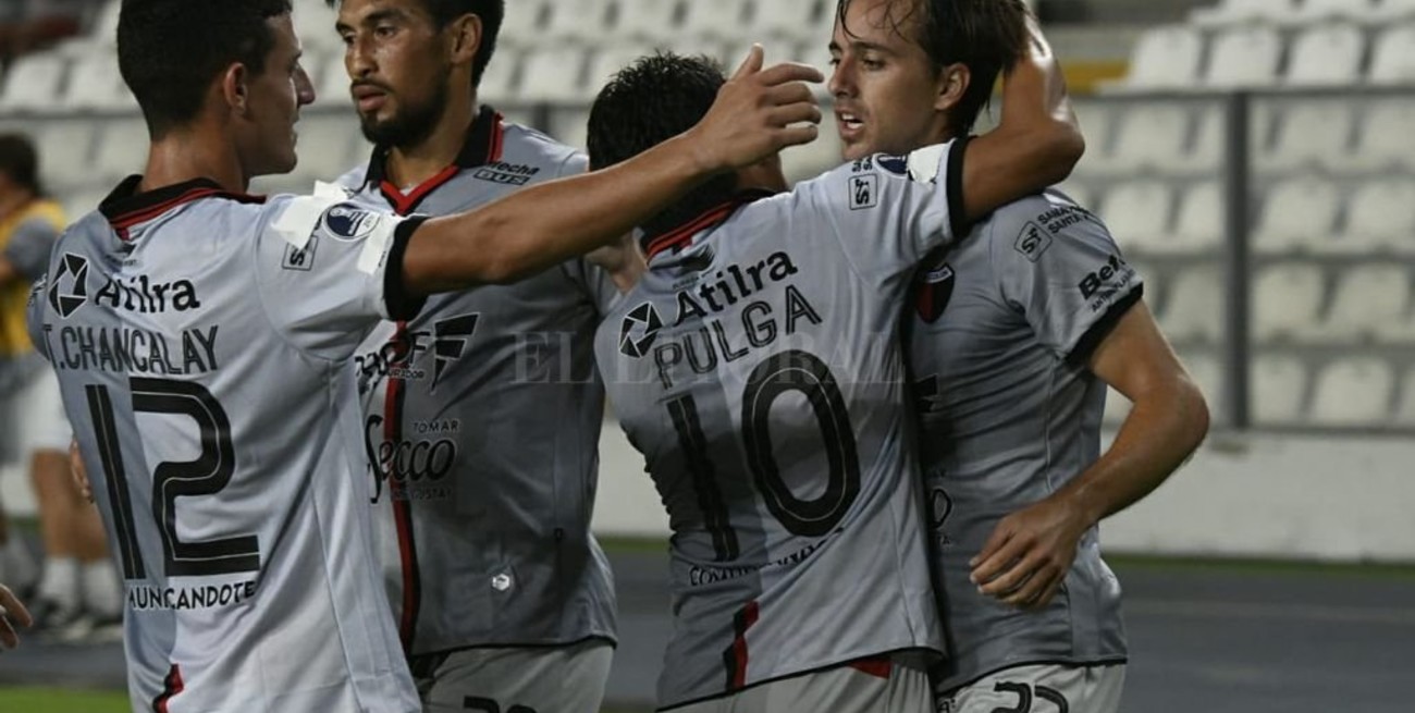 Colón se recuperó y goleó a Deportivo Municipal en Perú