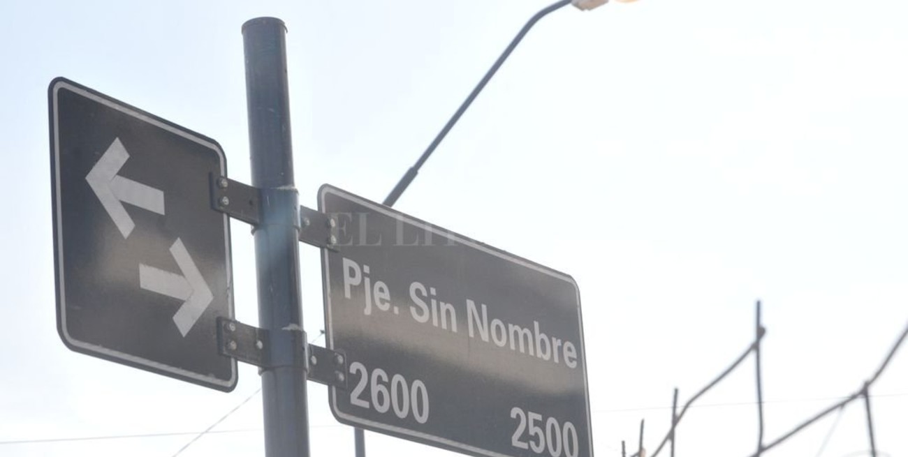 La palabra Bis y un "DNI" para pasajes sin nombre de la ciudad