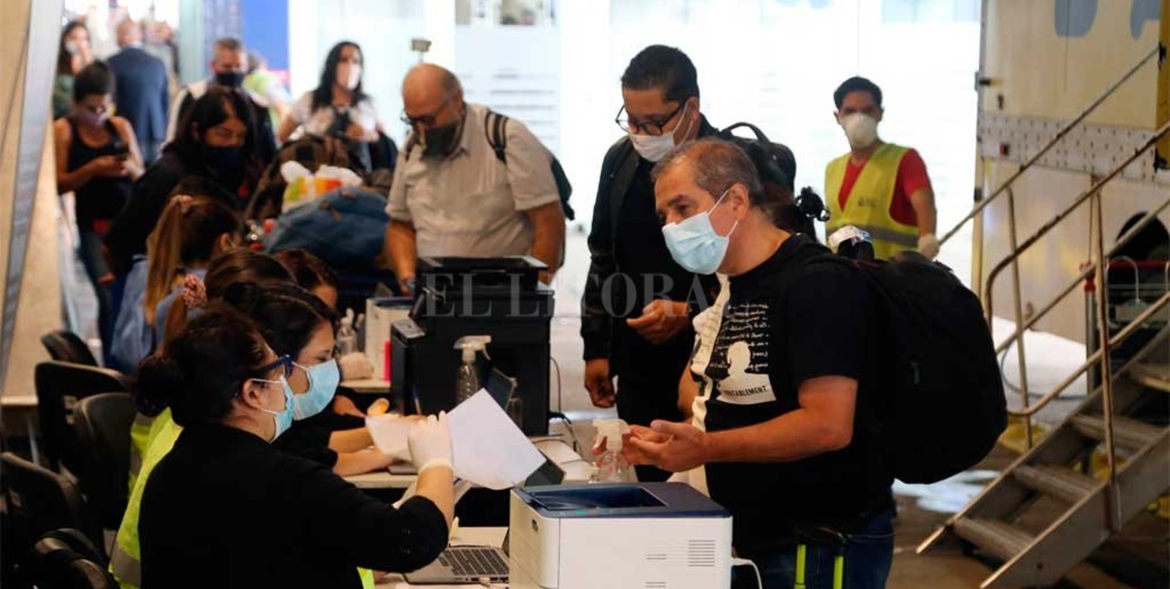 Se informaron este domingo 20.502 nuevos contagios de Covid-19 en Argentina