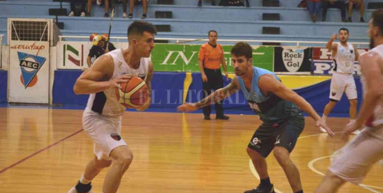 Colón festejó en Paraná en un partido con muchos altibajos