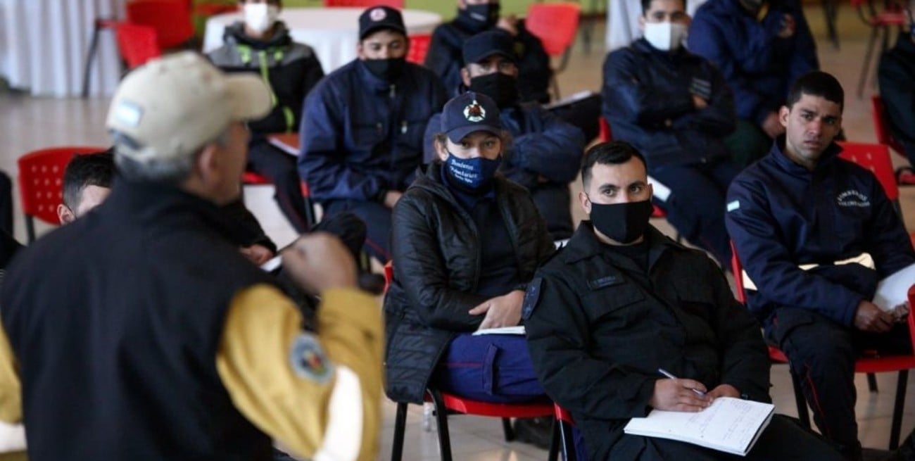 Capacitan a brigadistas de incendios forestales en Entre Ríos