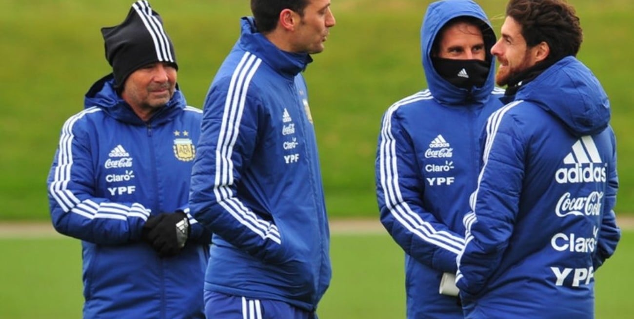 Scaloni quiere enviar a sus ayudantes a Europa para entrenar con el seleccionado