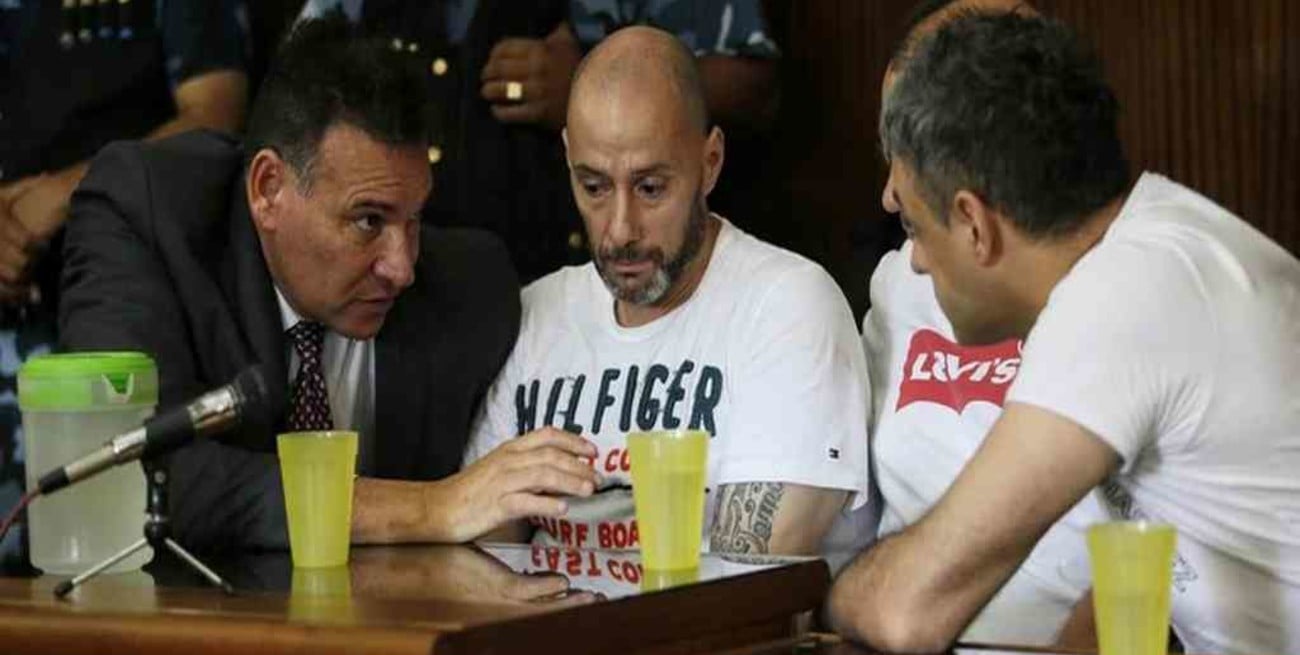 Condenaron a los Lanatta y a Schillaci por balear a dos policías