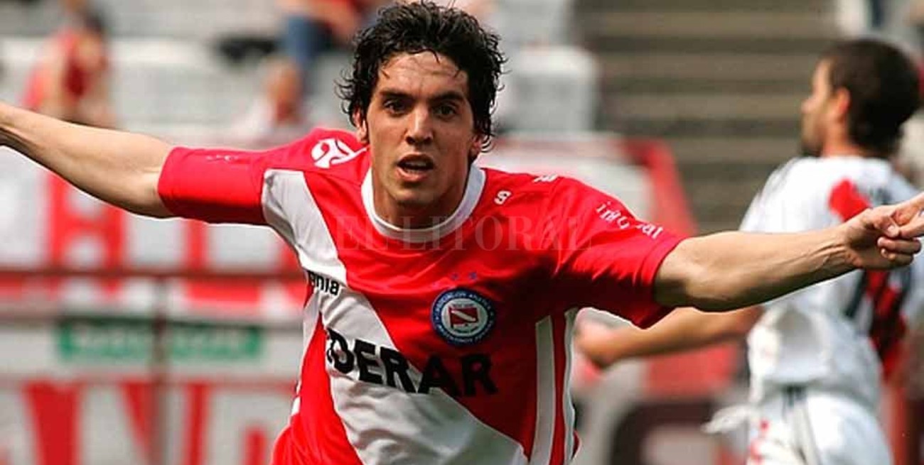 Hauche vuelve a Argentinos Juniors