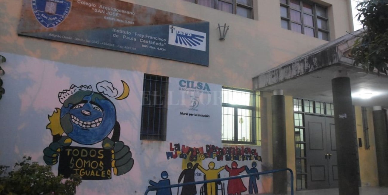 El Castañeda de festejos  por su 30° aniversario 