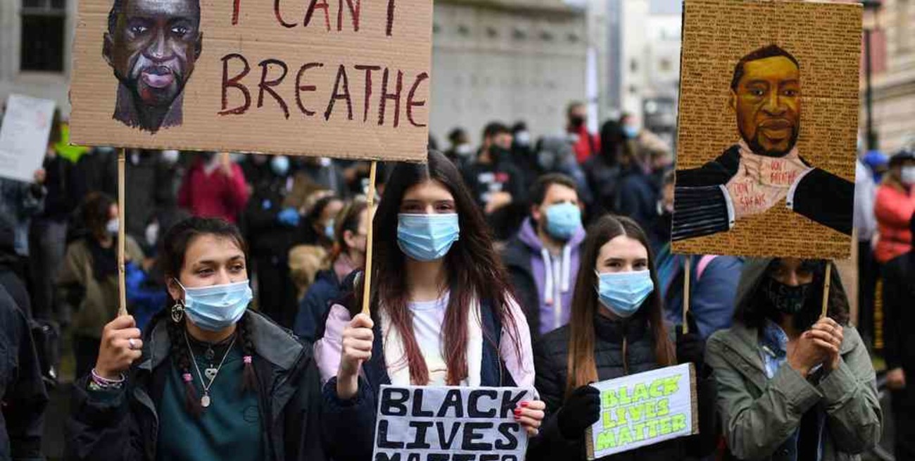 Continúan las manifestaciones alrededor del mundo por la muerte de George Floyd