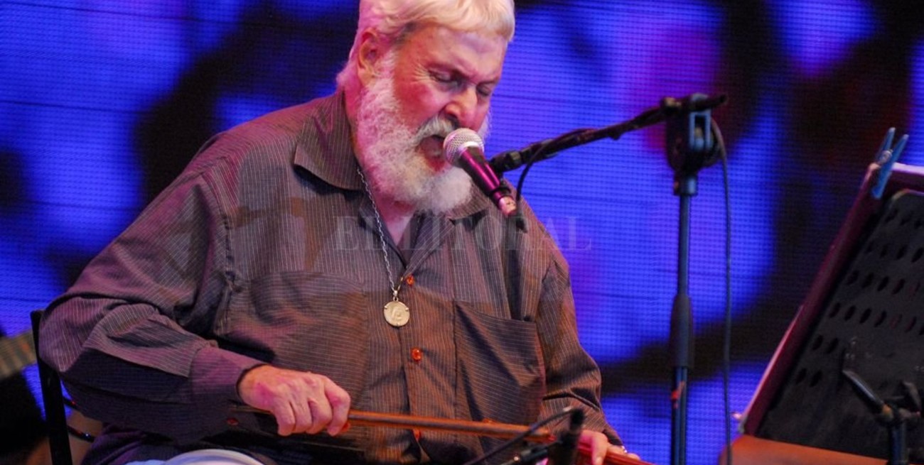 Murió el folclorista Alfredo Ábalos