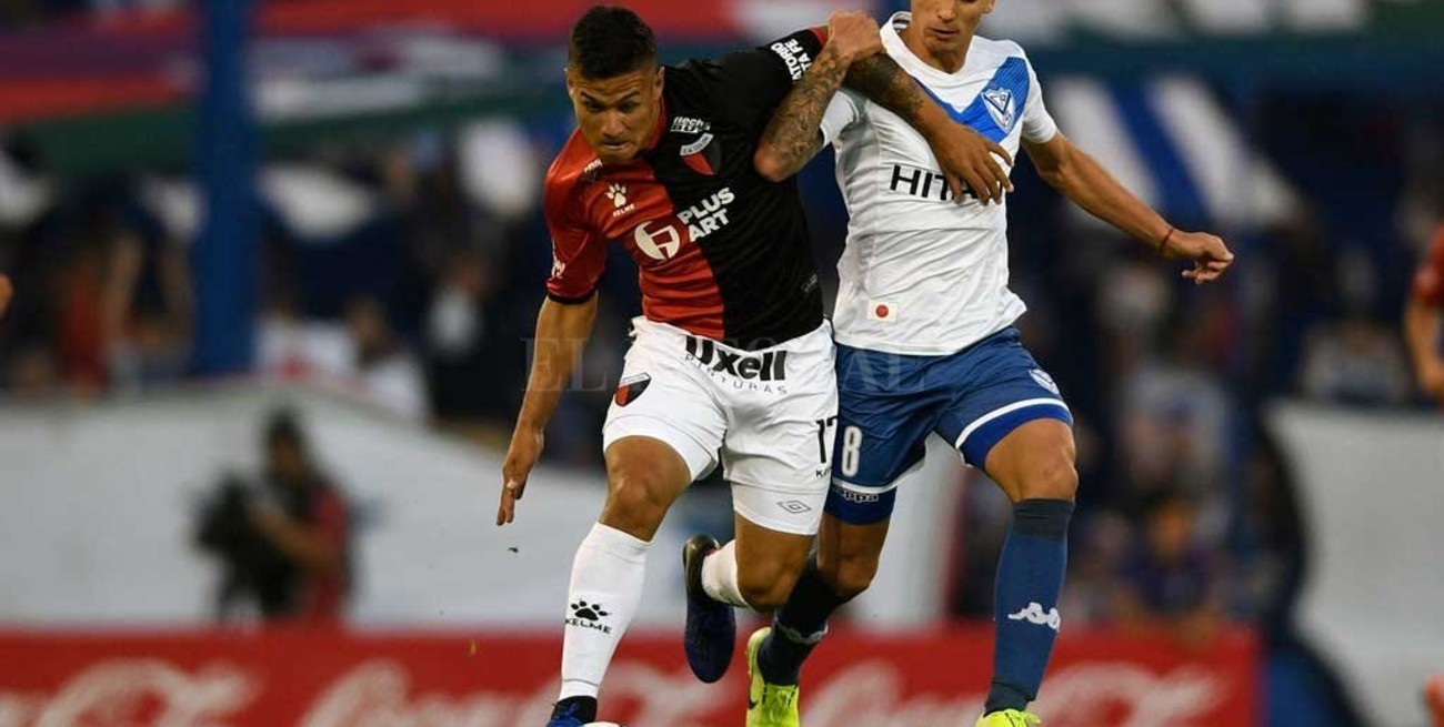 Fiorentina y Flamengo lo tienen "ojeado" a Alex Vigo