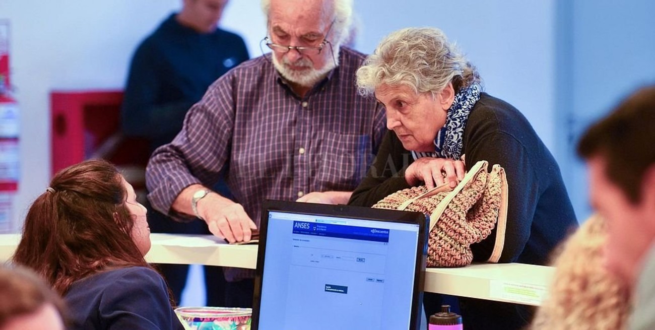 Jubilados y pensionados pueden designar a un apoderado para tramitar y percibir haberes