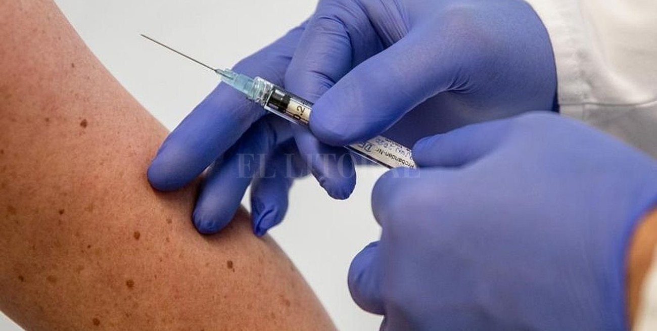 Rusia asegura que logró inmunidad en los voluntarios vacunados contra la Covid-19