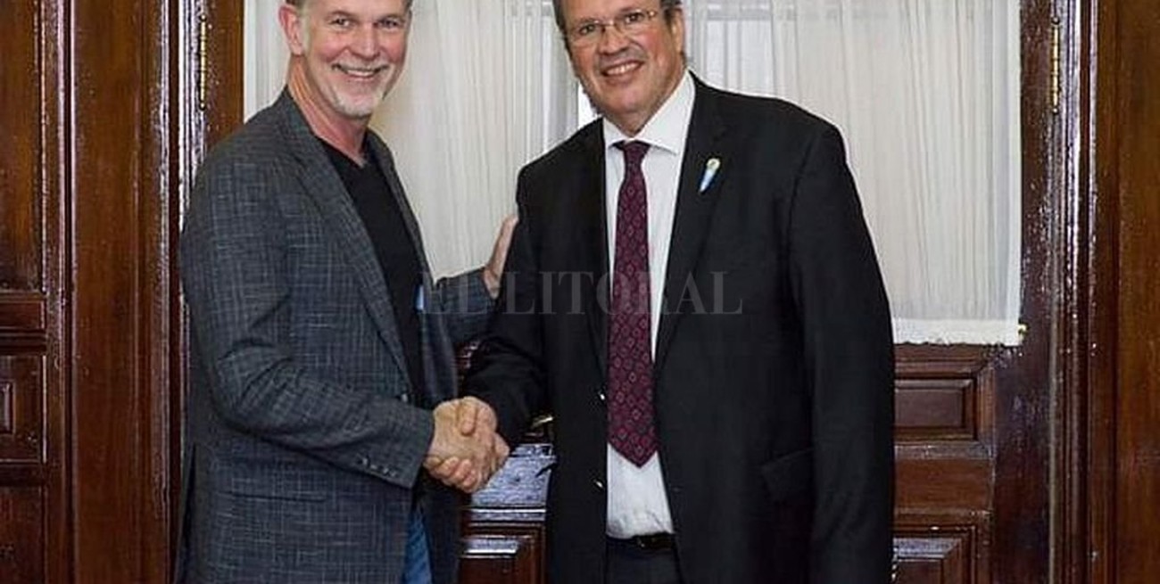 El ministro Tristán Bauer recibió al director de Netflix 