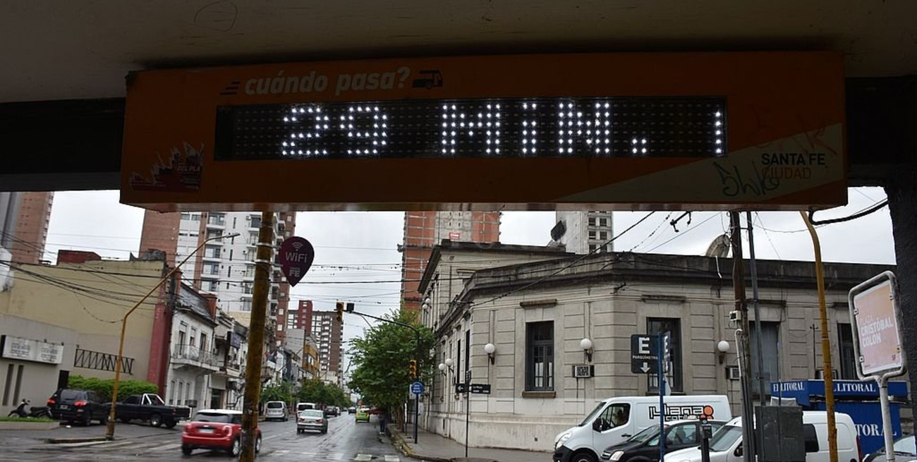 Hackearon aplicaciones que monitorean a los colectivos urbanos