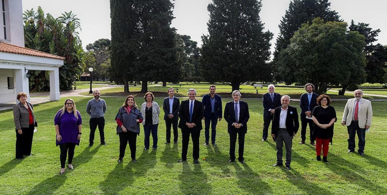 Se anuncia este viernes la extensión de la cuarentena y se analizan "salidas recreativas" para niños