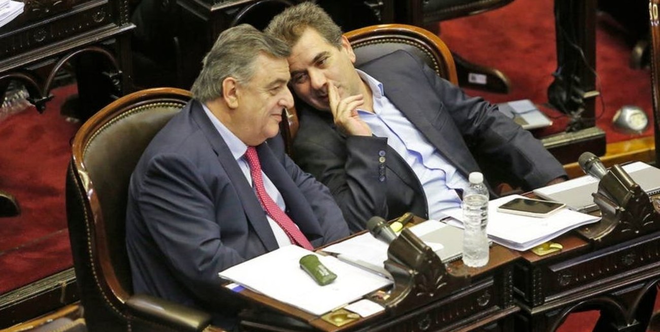 La oposición pide que funcionarios donen el 30% de sus sueldos para atender el coronavirus