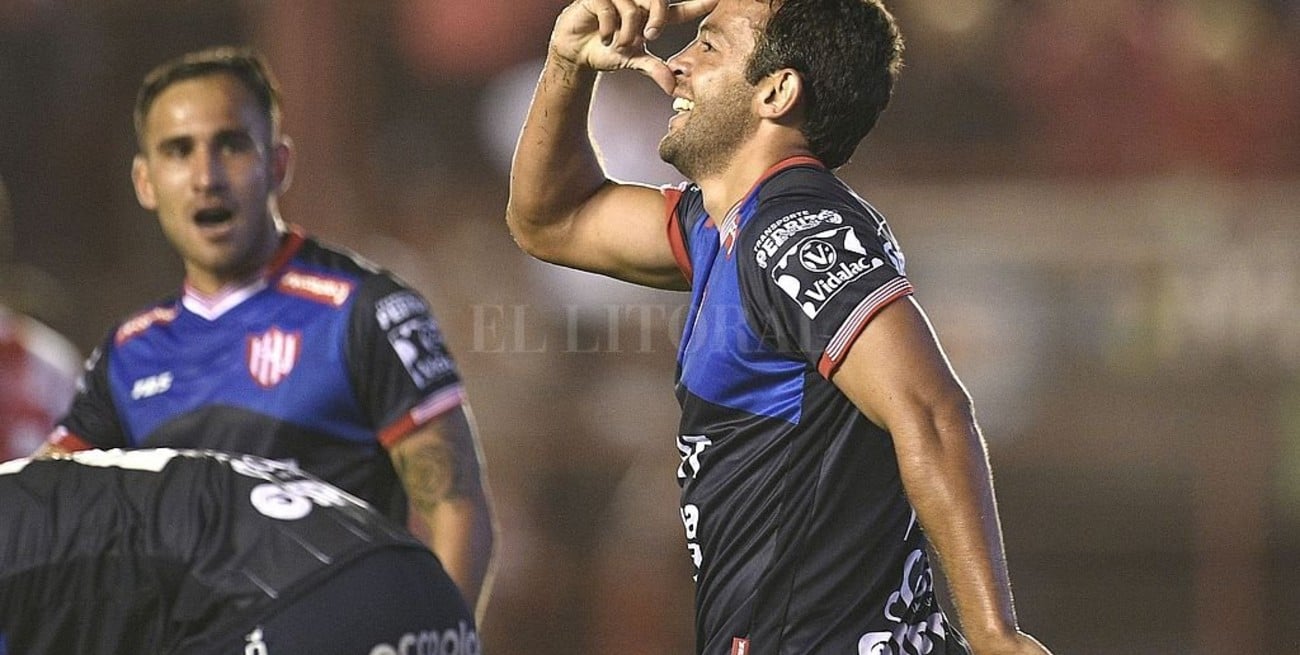 Gamba está en Santa Fe y espera "algo de afuera"