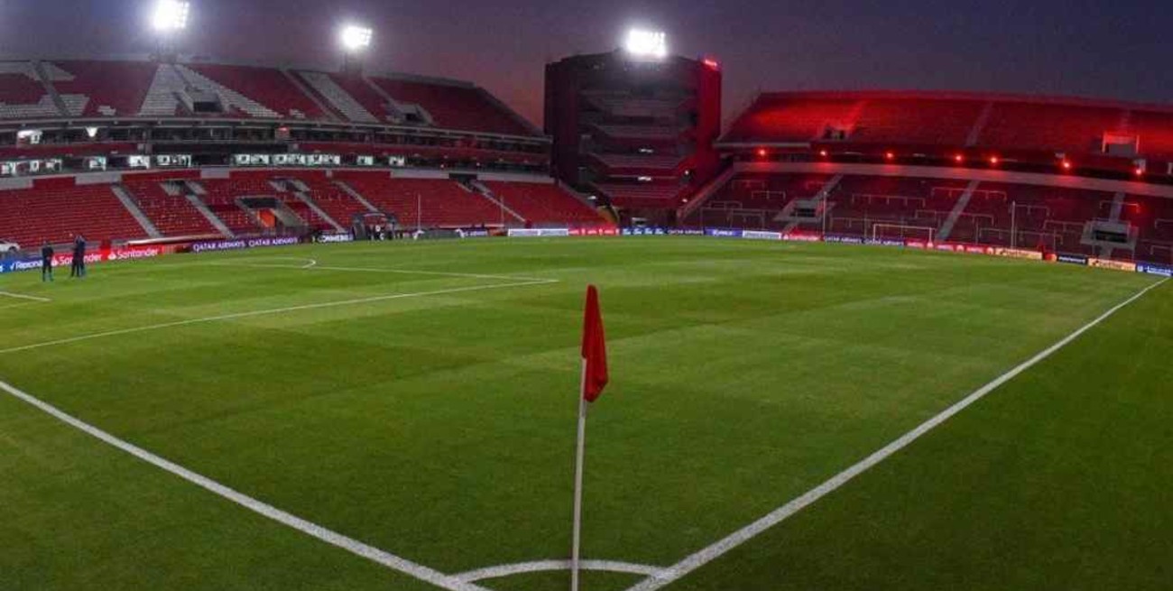 River jugará en la cancha de Independiente bajo protesta  