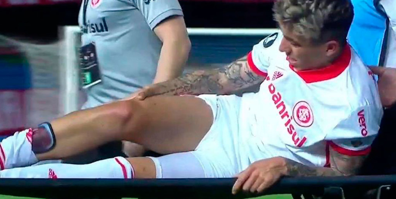 Otra baja para Scaloni, Renzo Saravia se rompió los ligamentos