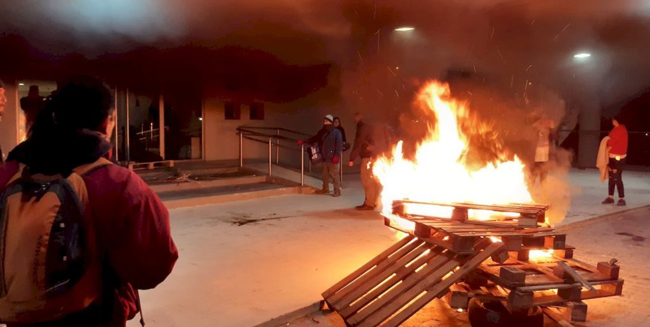 Chubut: dos maestras que regresaban de una marcha murieron en un accidente