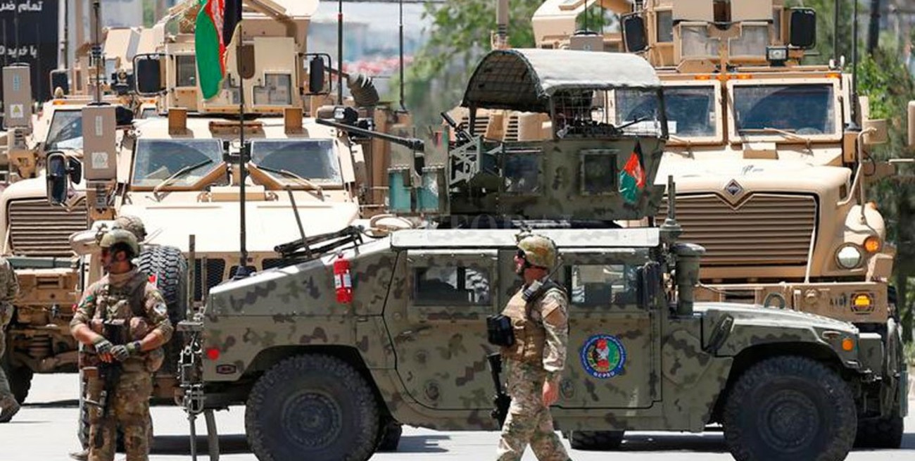 Afganistán: Cinco muertos tras ataque con camión bomba