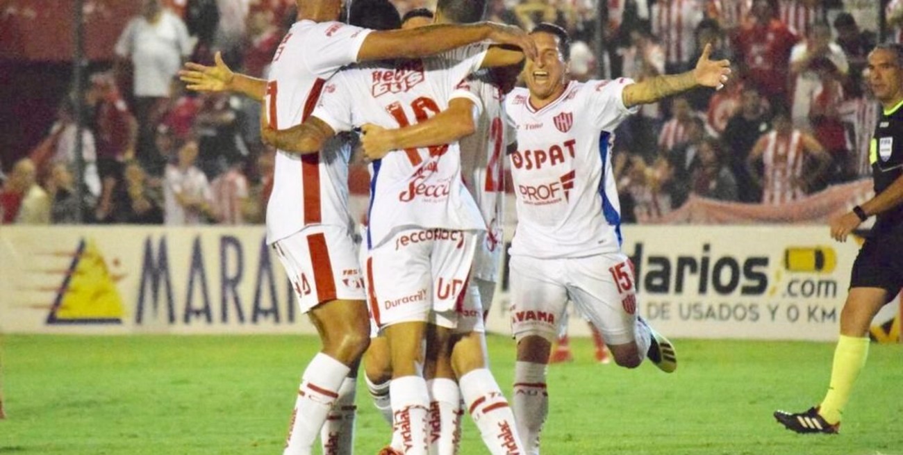 Darío Bottinelli, uno que se va; Javier Méndez, uno que se queda