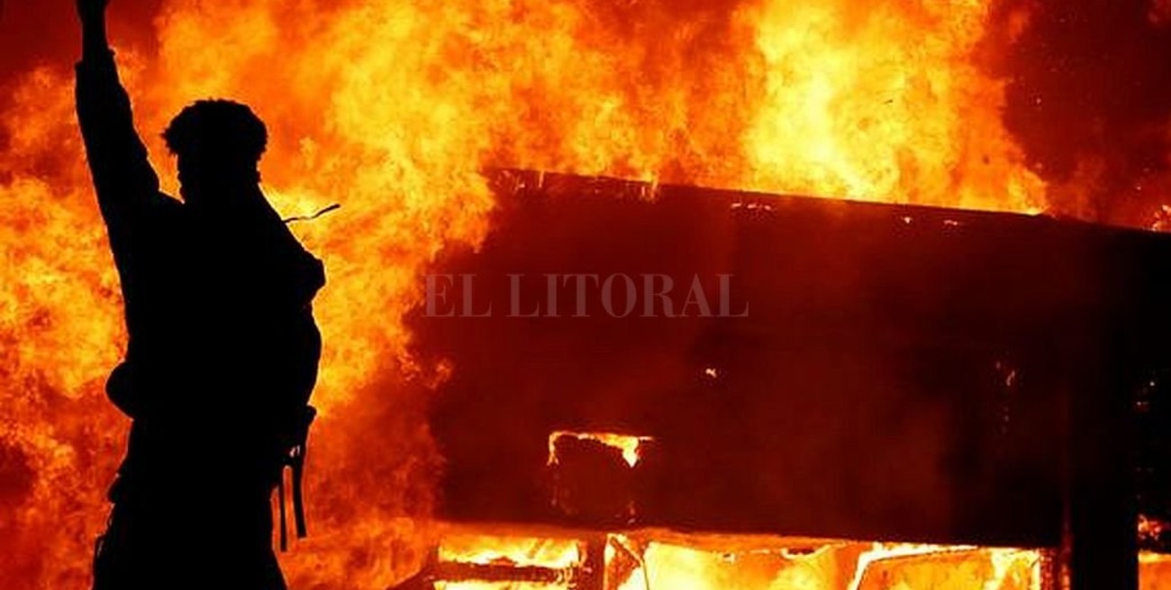 EE.UU.: más soldados a la calle para contener disturbios en Minneapolis