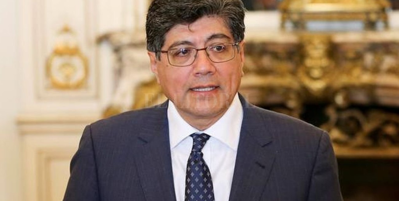 Ecuador: tras la dimisión del vicepresidente, ahora renunció el canciller