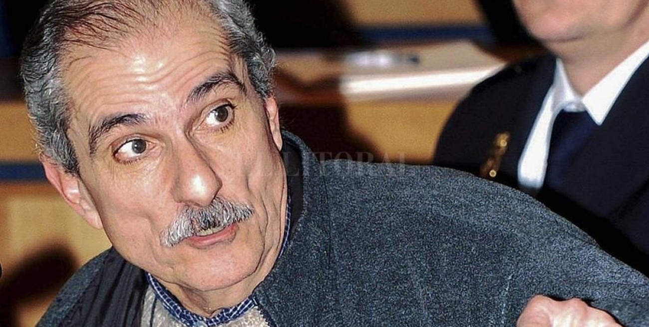 España libera al genocida argentino Adolfo Scilingo, condenado a 1084 años de prisión