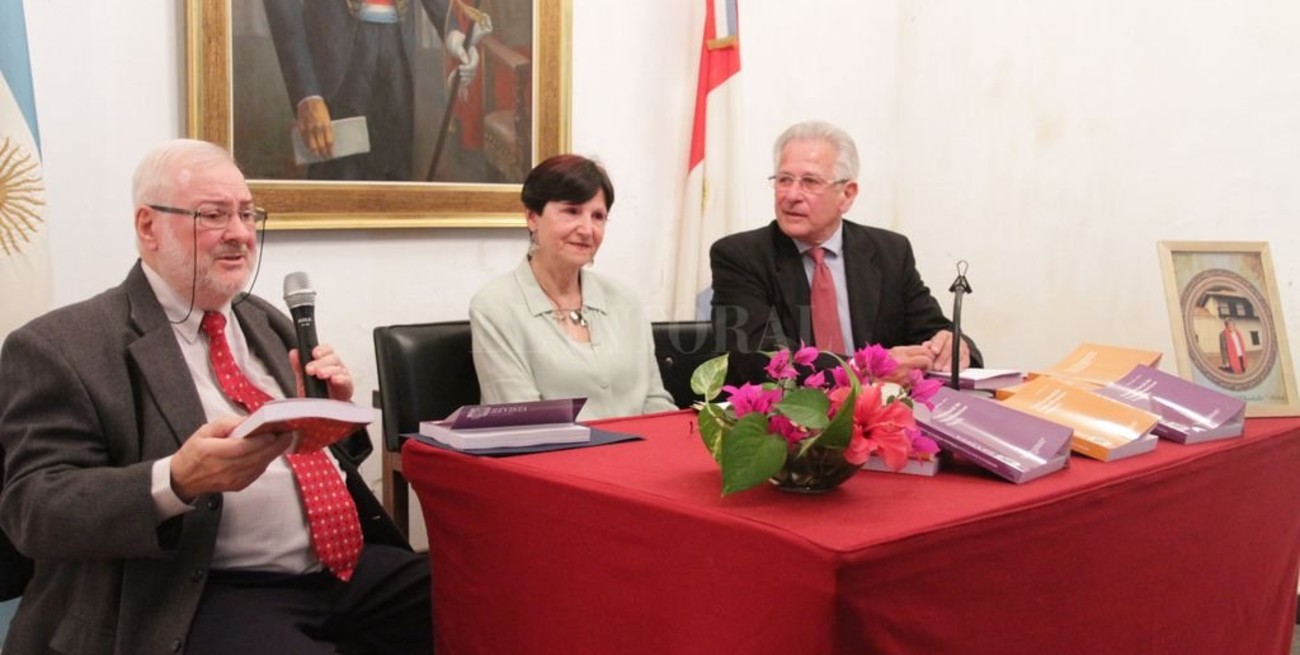 La Junta de Historia presentó su revista