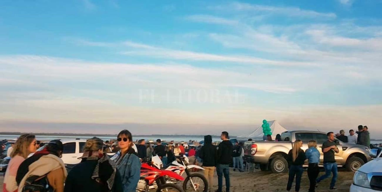 Polémica por una fiesta en la playa de El Chaquito
