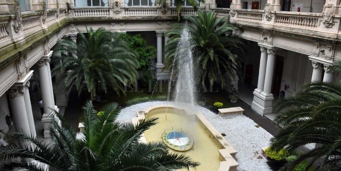 Traspaso de gobierno en Santa Fe: proponen dos opciones para la ceremonia