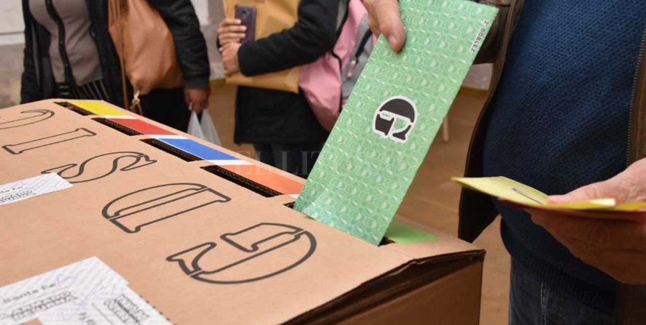 Domingo para dibujar el mapa político  santafesino para los próximos cuatro años