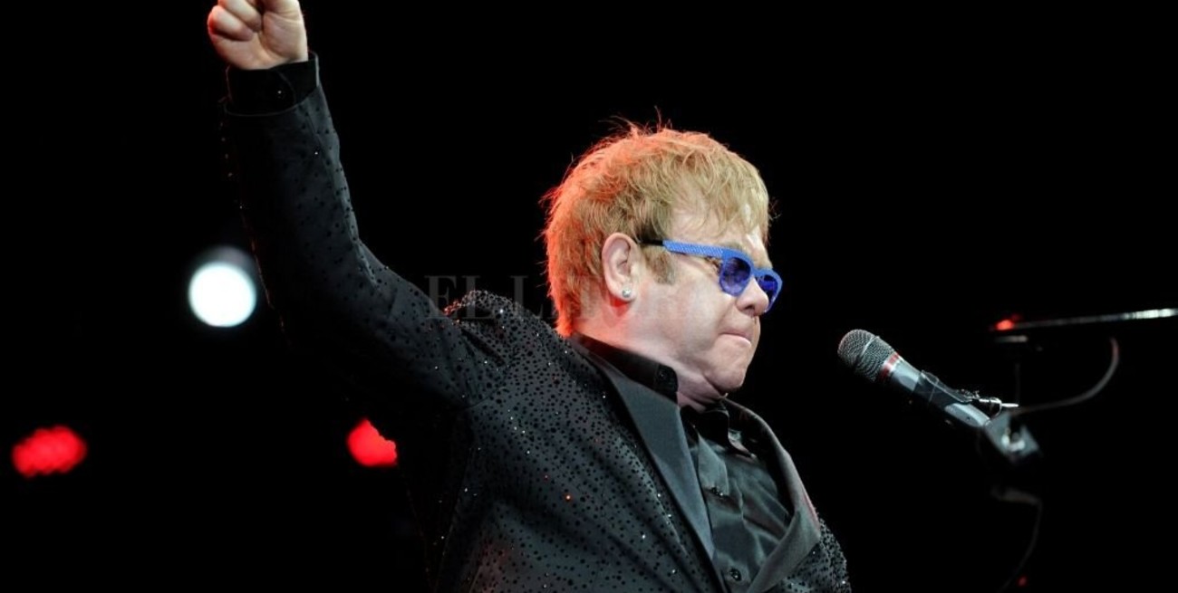 Elton John y otros artistas internacionales brindarán un recital por streaming