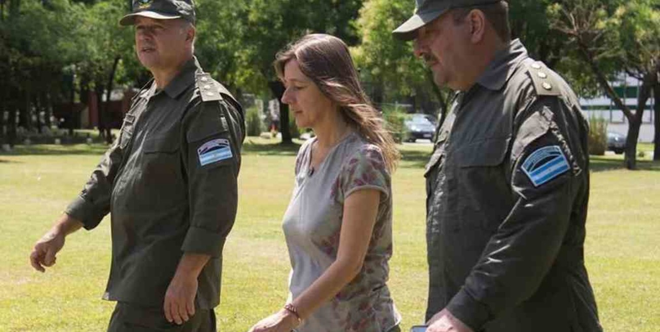 El gobierno sumará a personal retirado de las fuerzas de seguridad para controlar el aislamiento