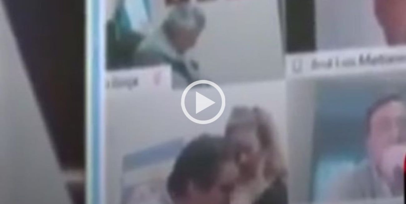 Escándalo en el Congreso: diputado protagonizó una escena sexual en pleno debate virtual