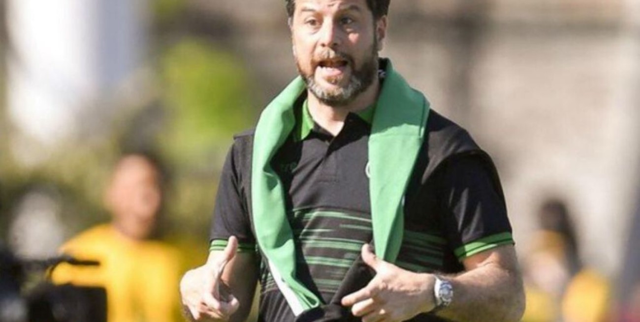 El relator Rodolfo De Paoli dejó de ser entrenador de Nueva Chicago