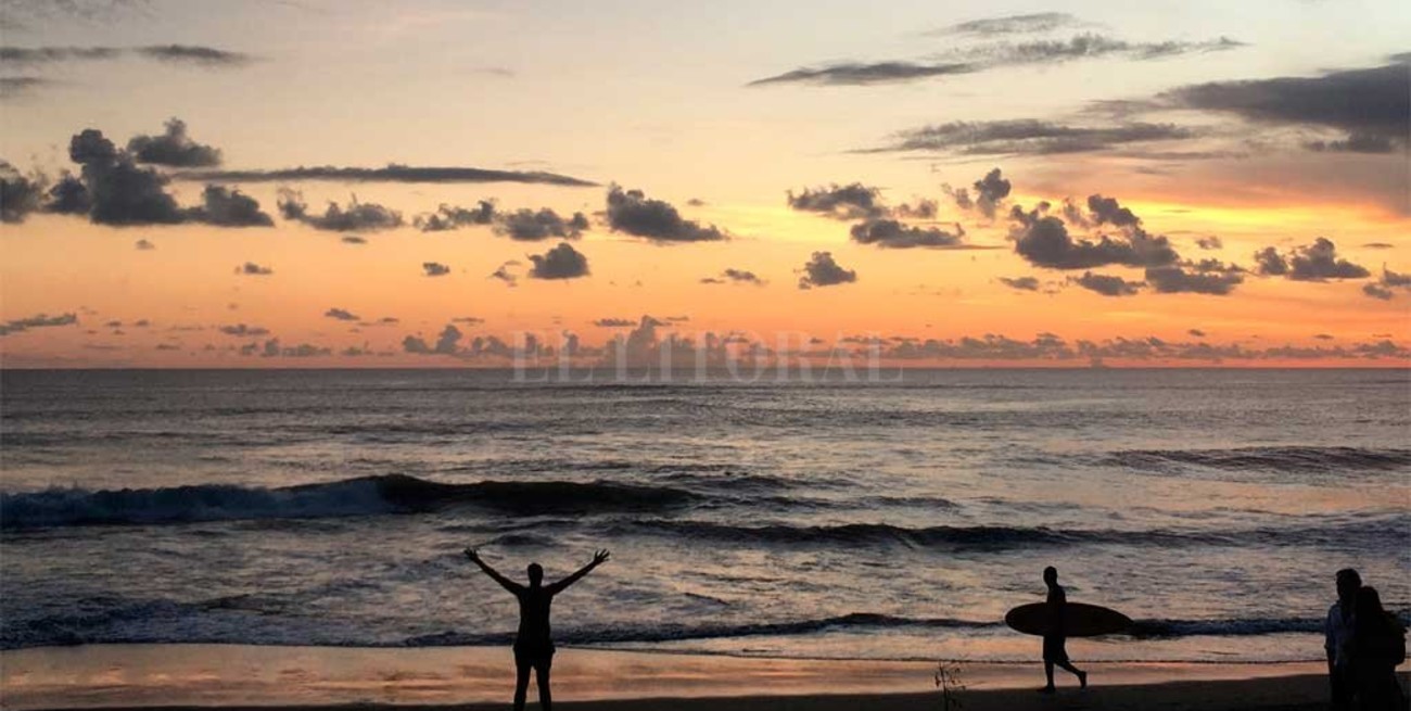 Un centenar de argentinos varados en la isla paradisíaca de Bali