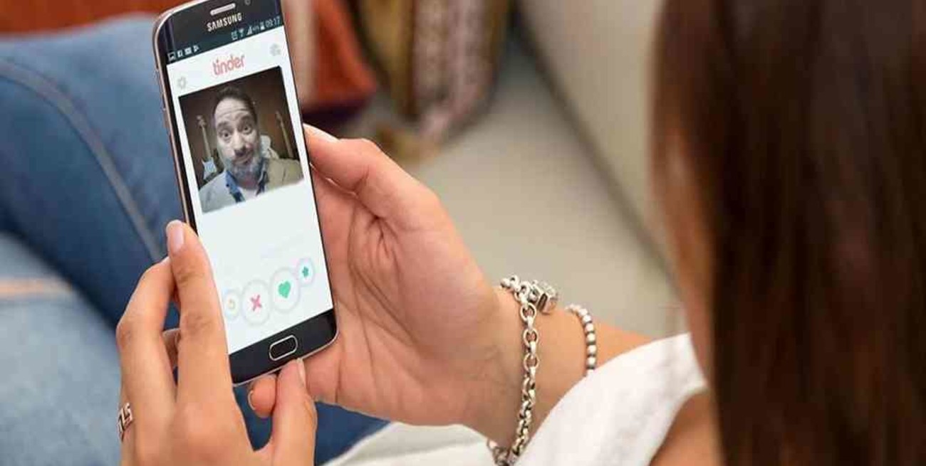 Tinder lanza en Estados Unidos un botón antipánico 