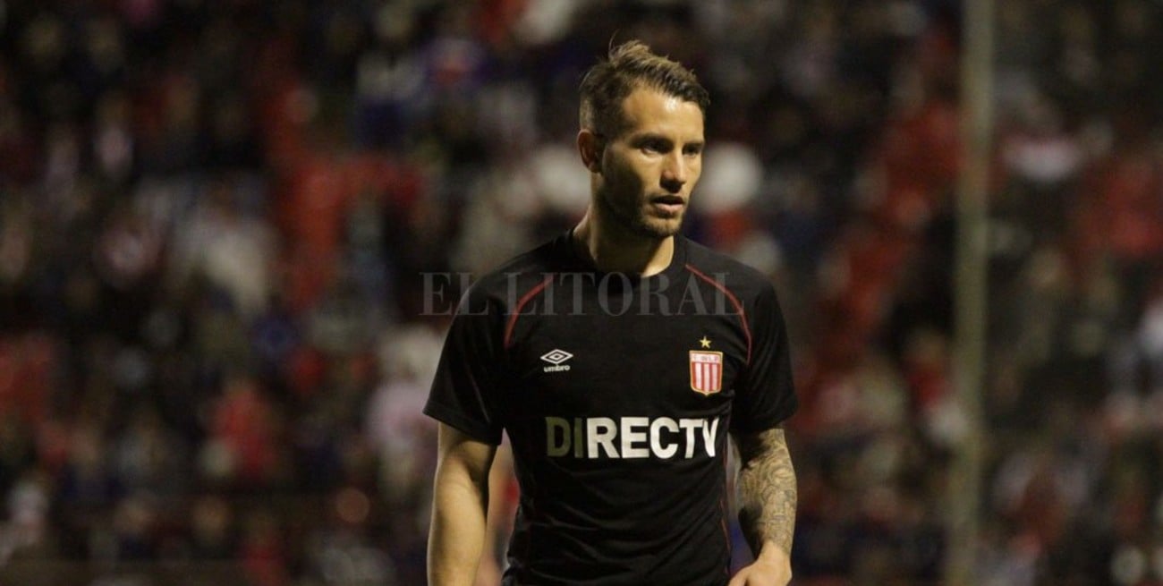 Gastón Fernández anunció su retiro del fútbol profesional