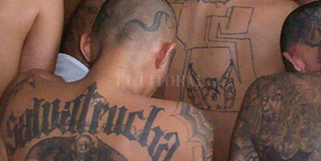 Las prisiones de El Salvador "sellan" las celdas de sus internos más peligrosos