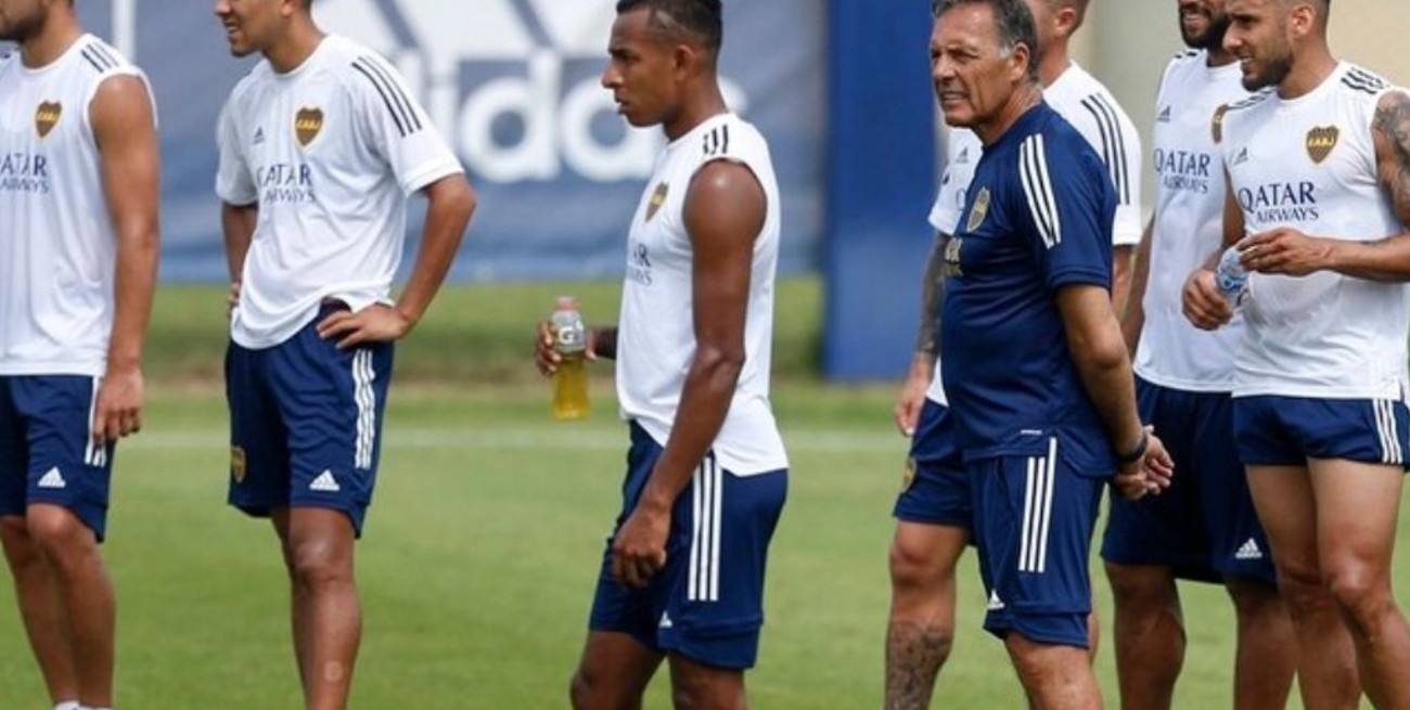 Villa le envió un mensaje al plantel de Boca y se fue a la casa de Juanfer Quintero