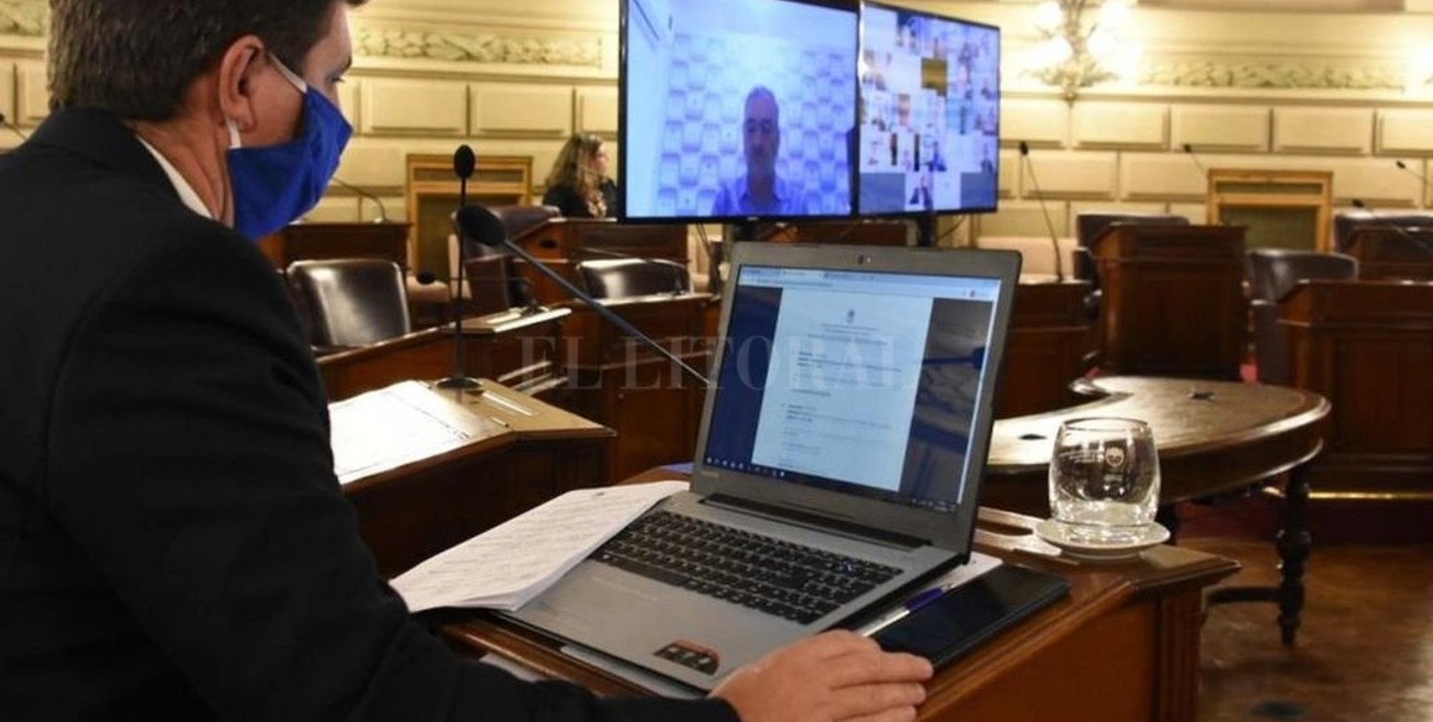 Rubén Pirola: "En el Senado las imposiciones no funcionan"