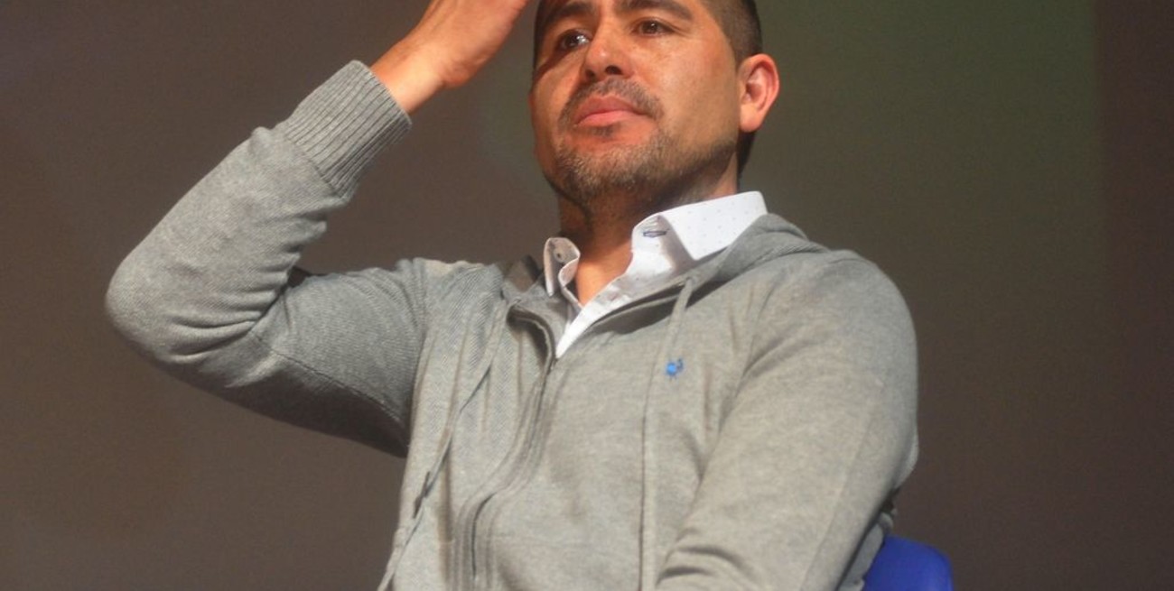 "Los hinchas de River quieren que gane el oficialismo" en Boca, apuntó Riquelme