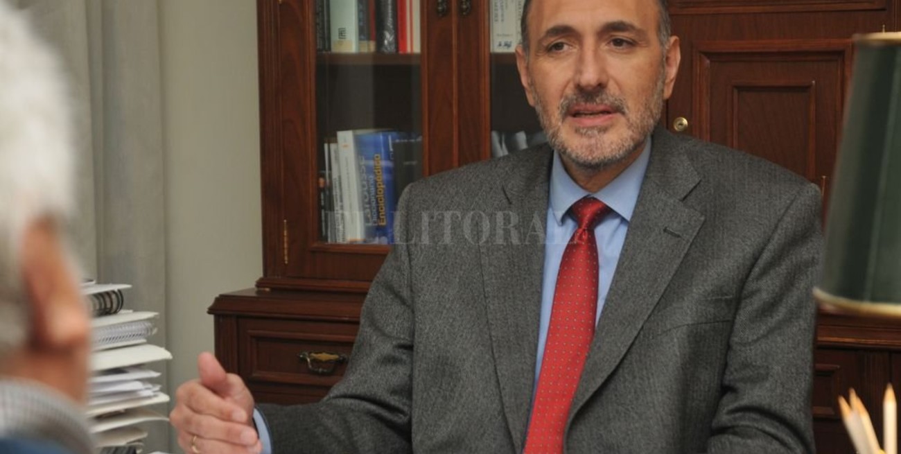 "Imagino una reelección de gobernador por una única vez, como en los EE.UU."