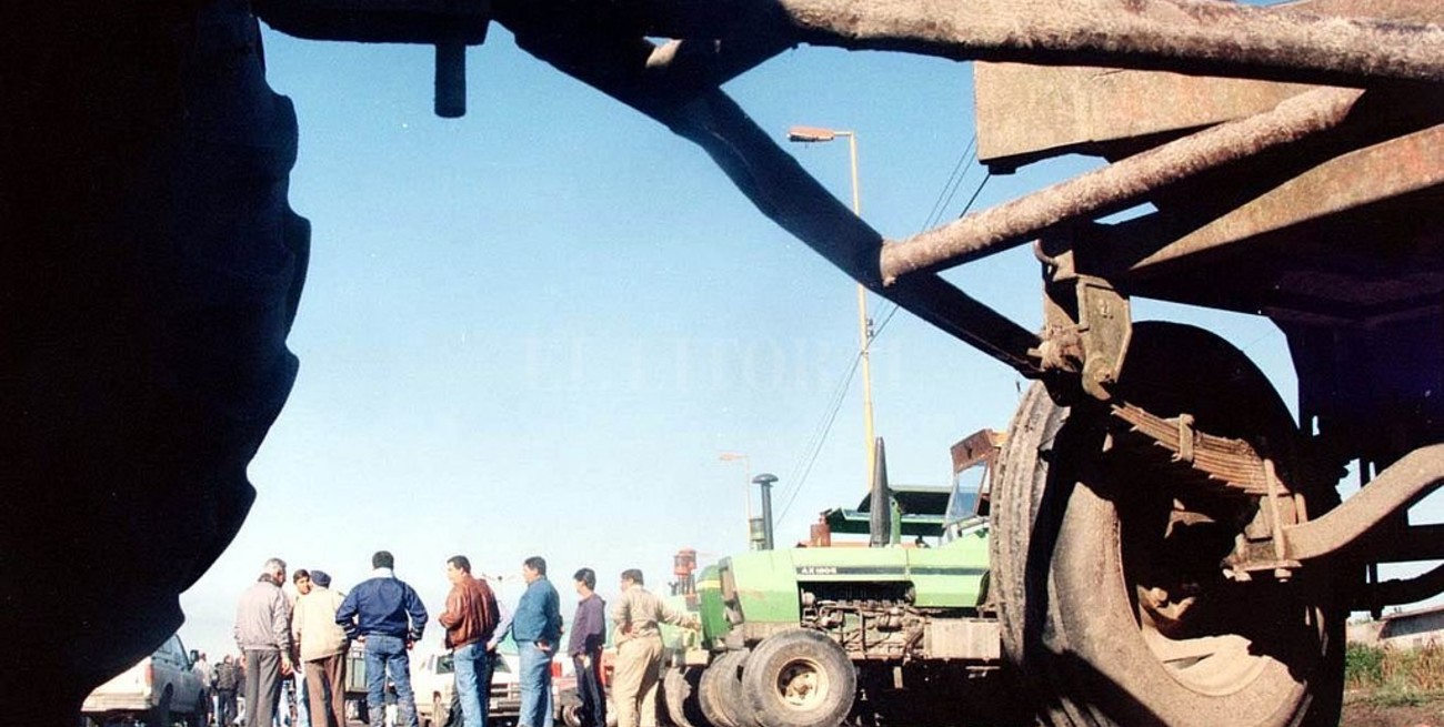 Azucareros denuncian que los trabajadores se mueren en sus casas por desidia y abandono